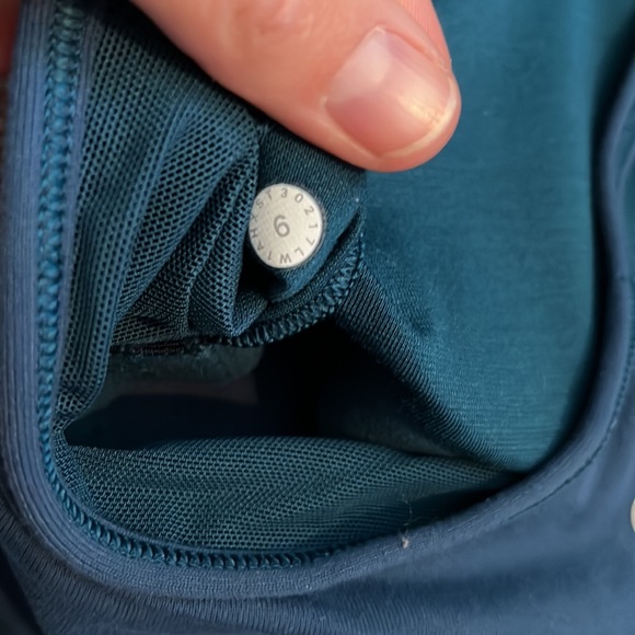 Lululemon power y tank - Picture 5 of 5